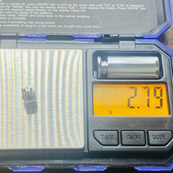 EUC Pandora 790473CZB Sterling Silver Scalloped Purse w/ Blue Zirconia - Picture 8 of 8